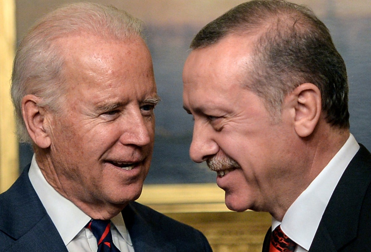 Joe Biden y Recep Tayyip Erdogan en una reunión en 2014