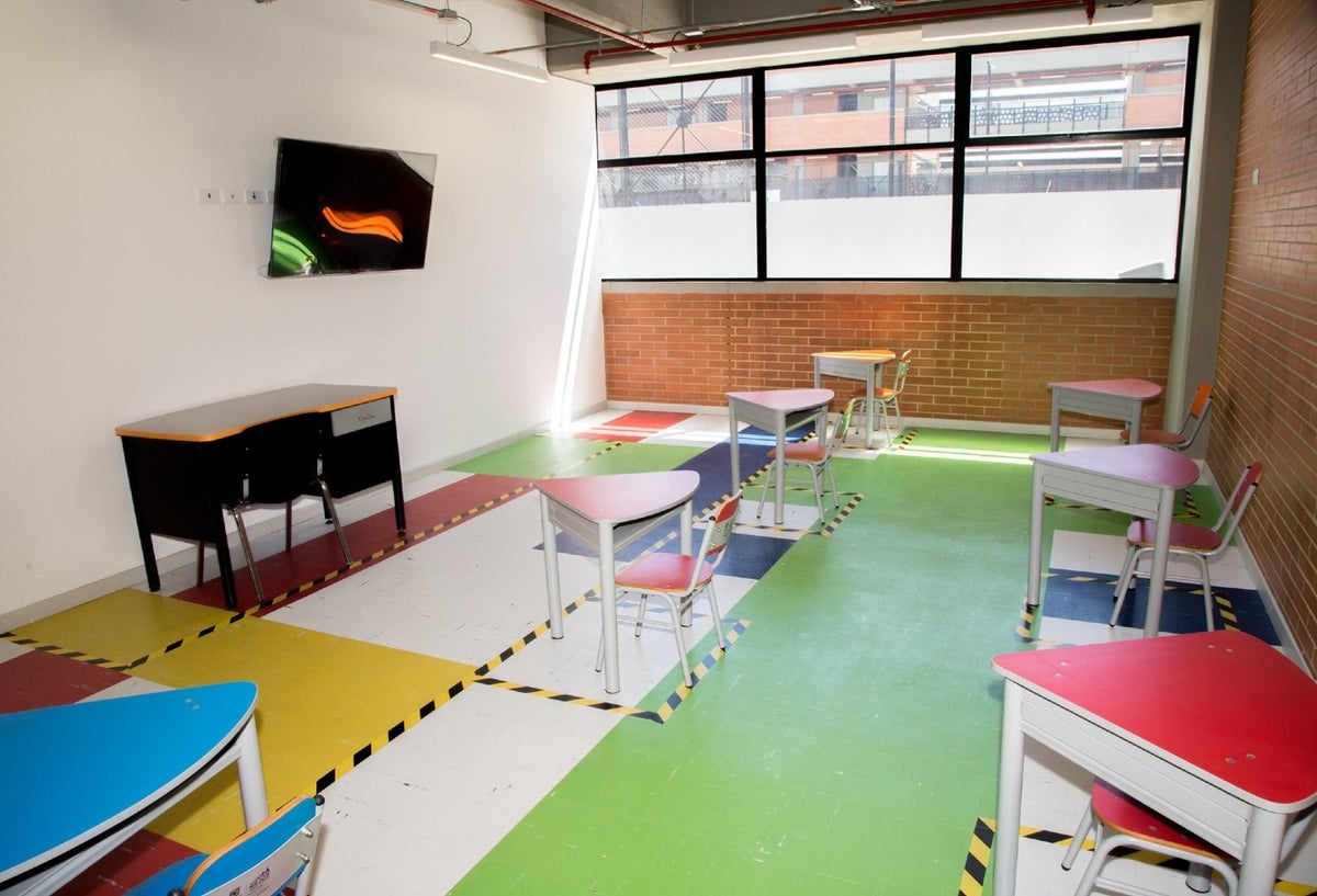 Este 8 de febrero reabrieron las puertas los colegios privados de Bogotá