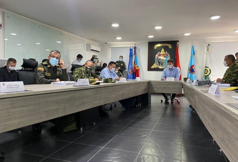Consejo de seguridad de Tumaco, liderado por el ministro Diego Molano