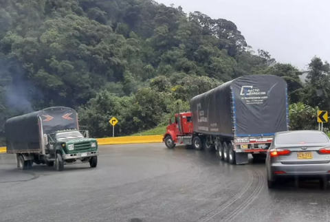 Vía La Línea - Archivo RCN Radio Quindío