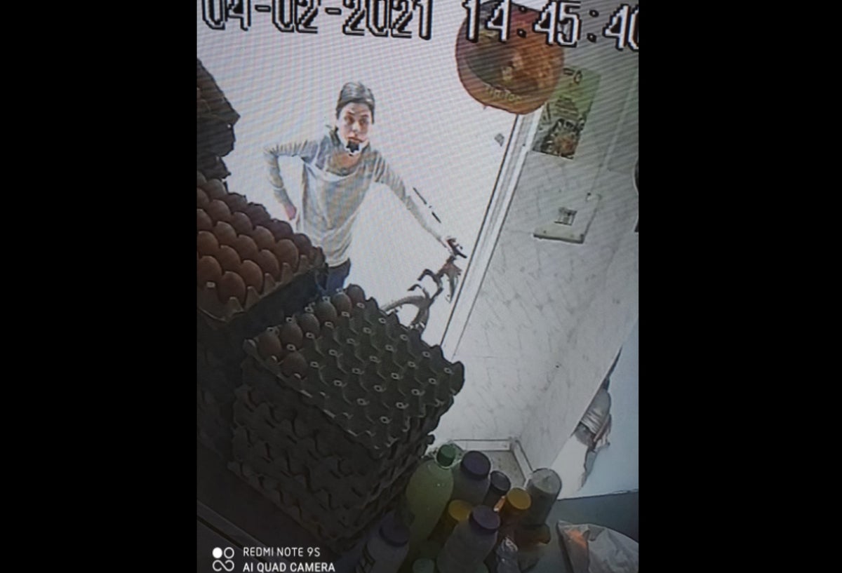 Vengativa mujer en Soacha se metió en negocio de huevos y los rompió todos