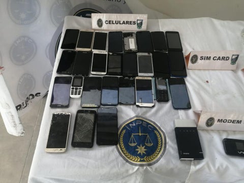 Inpec encontró 26 celulares además de marihuana y cocaína en la cárcel La Picota de Bogotá