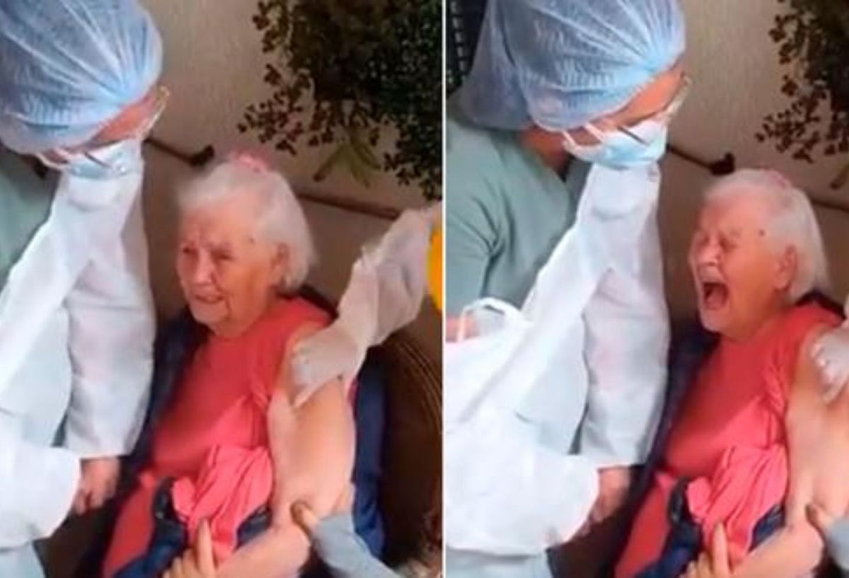 Abuela grosera al ser vacunada