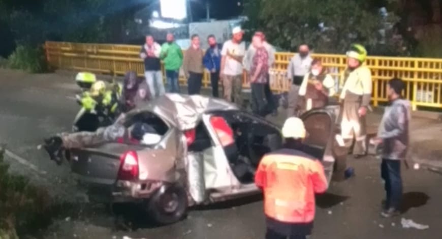 [ Video] Tremendo accidente de vehículo en la avenida El Poblado de Medellín