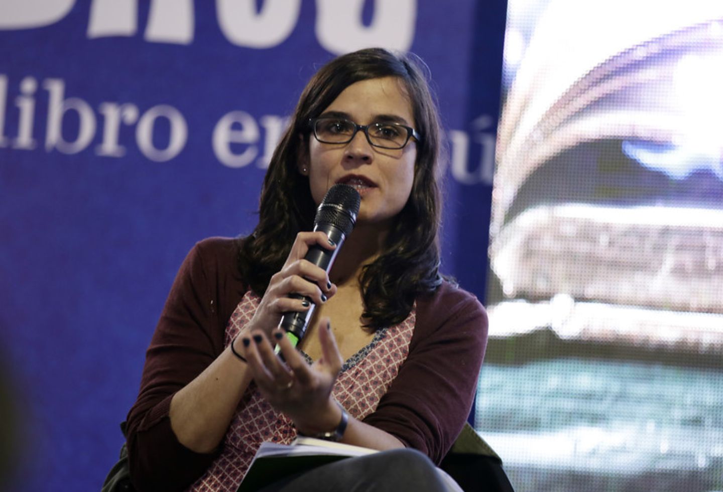 Carolina Sanín, profesora universitaria