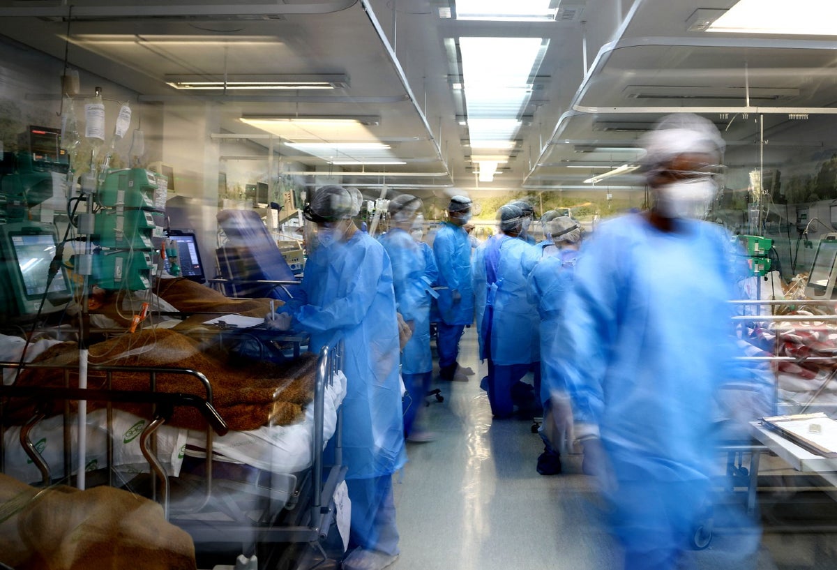 Coronavirus en Brasil tiene colapsados los hospitales.