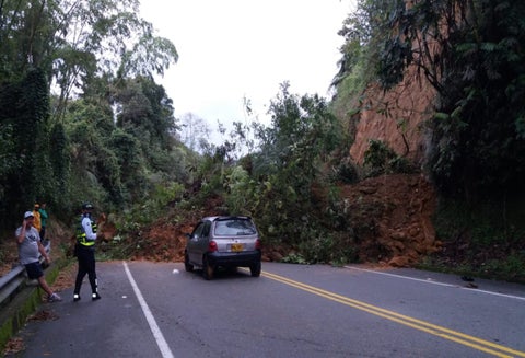 Varias vías del Quindío se han visto afectadas por deslizamientos de tierra