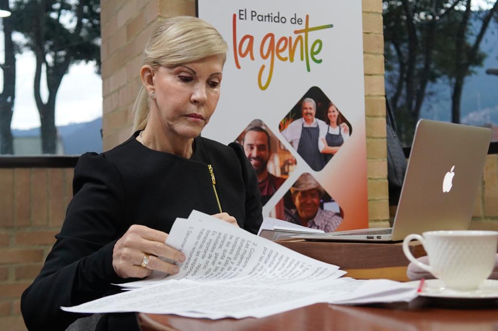 Dilian Francisca Toro presidente del partido de la U