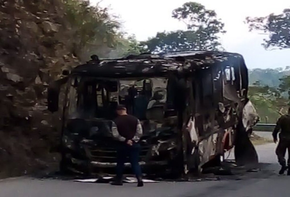 Quema de un bus en Ituango, Antioquia.