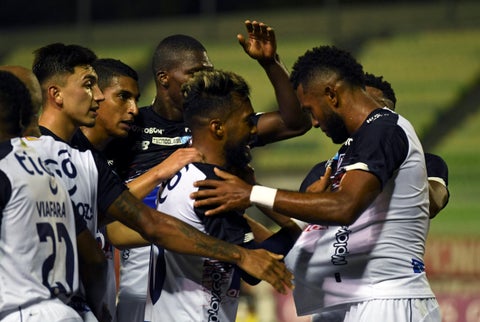 Caracas FC Vs. Junior - Copa Libertadores