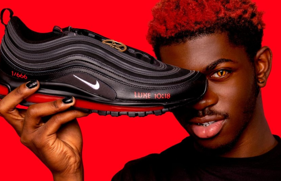 Zapatillas 'satánicas' del rapero Lil Nas X