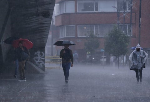 Fuertes lluvias azotan a Bogotá en marzo de 2021