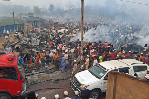 Incendio en campamento de refugiados rohinyás en Bangladesh
