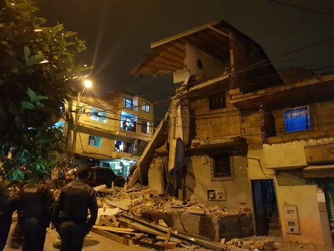 Explosión provocó el desplome de una vivienda de tres pisos el barrio Robledo de Medellín