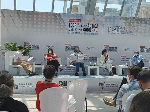 Precandidatos presidenciales acuerdan pacto contra Fake news.