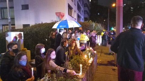 Velatón por policía asesinado