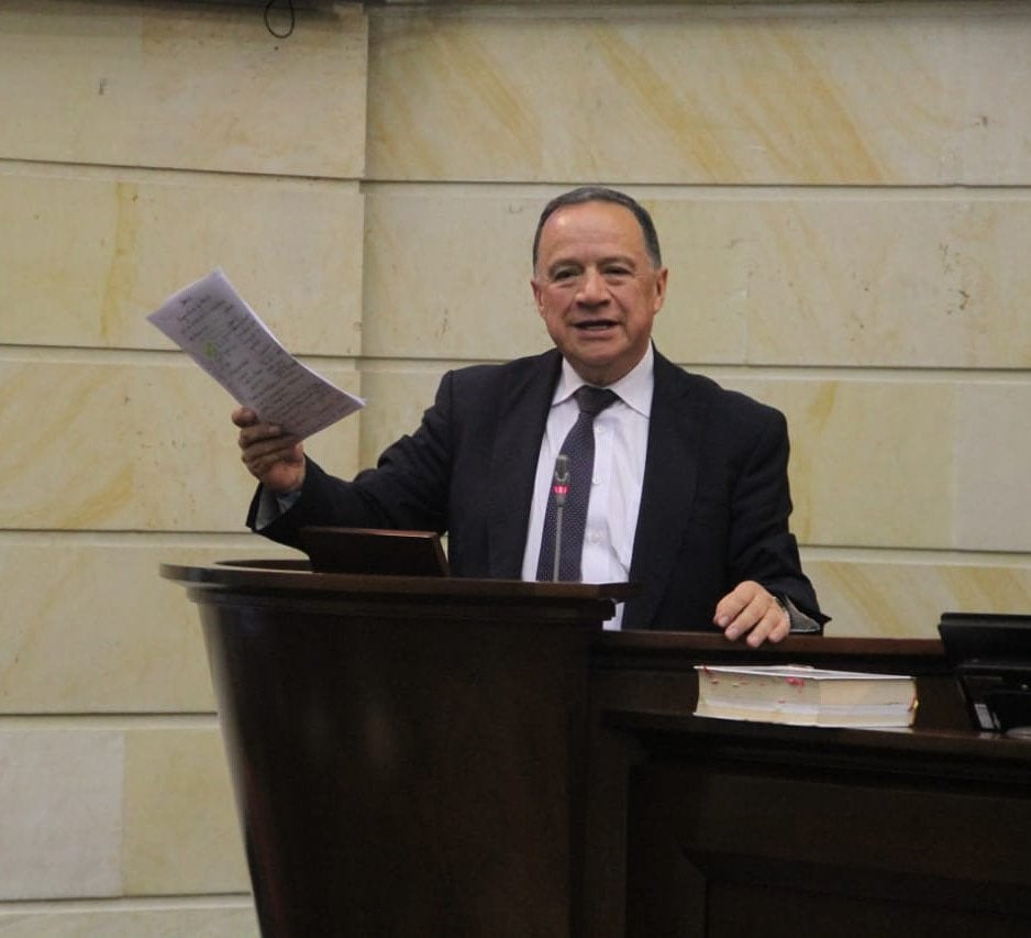 Senador Eduardo Enríquez Maya