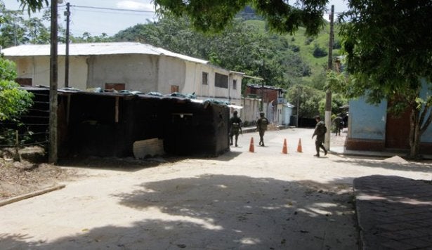 Hostigamiento a puesto de policía en Tibú