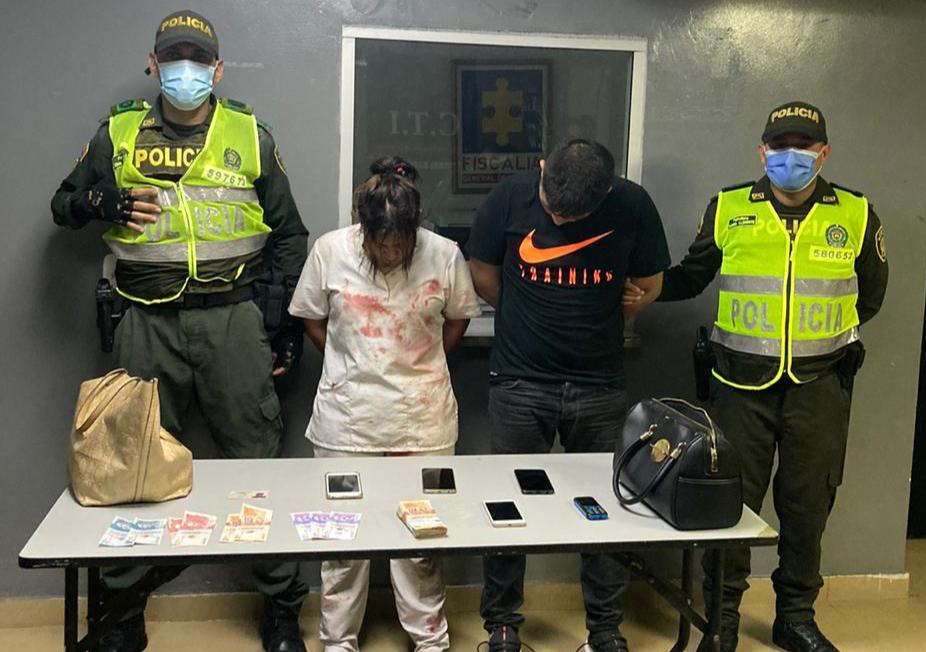 Captura de dos personas por hurto