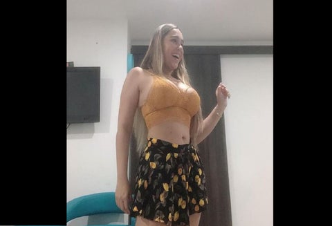 Profesora es despedida luego de subir fotos subidas de tono en Barranquilla