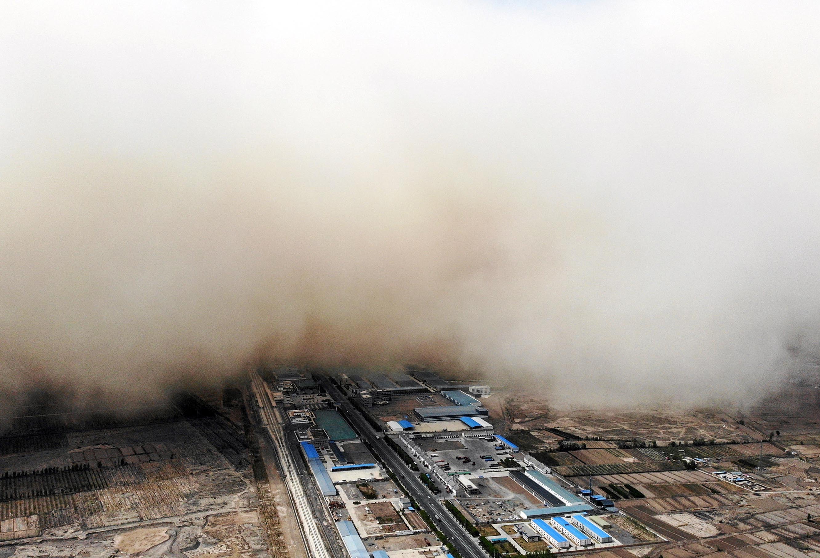 Tormenta de arena en ciudad de China La FM