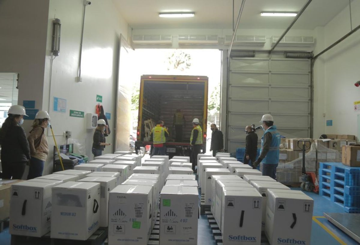Nuevo lote de vacunas Pfizer llega a Colombia