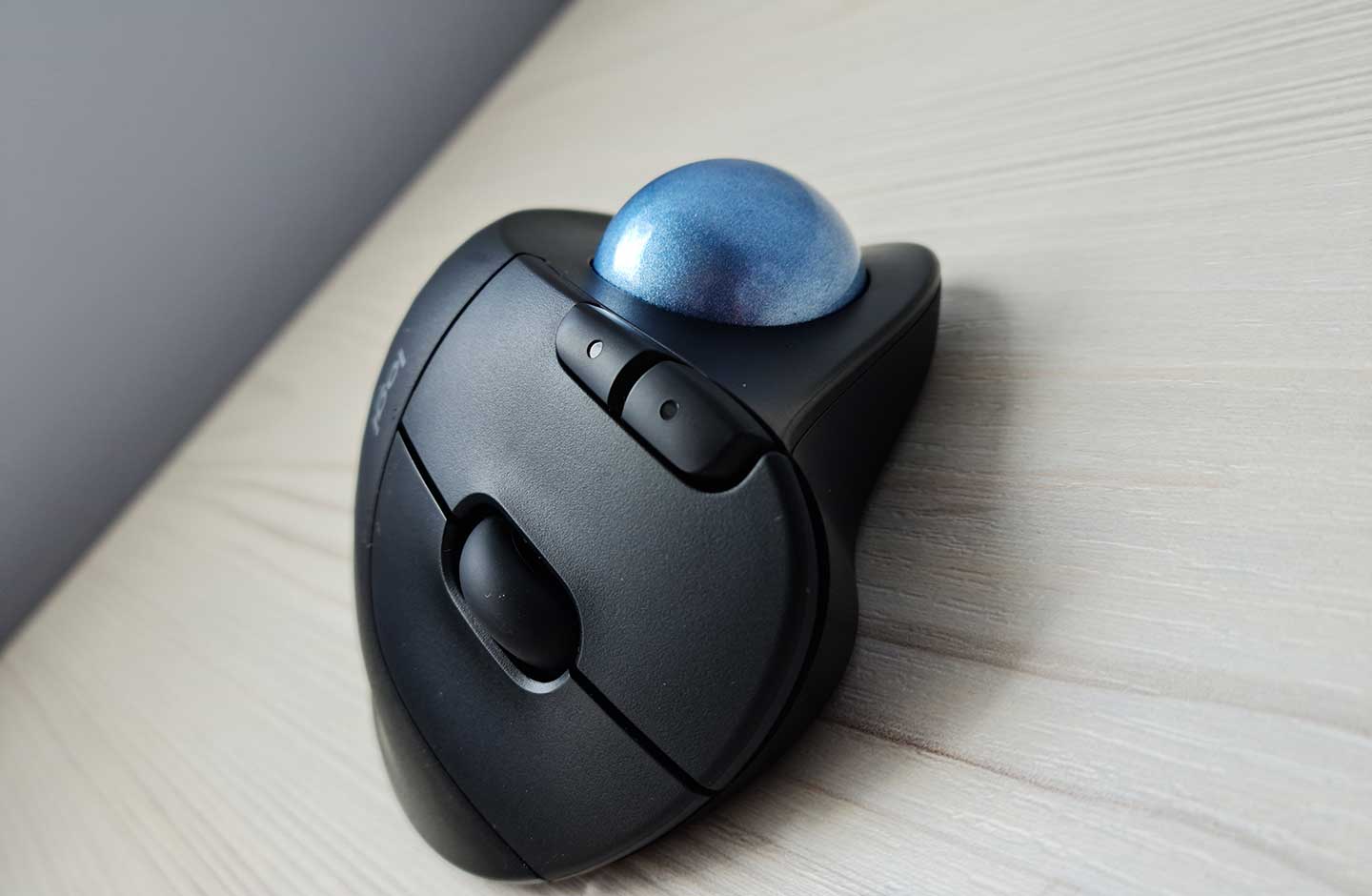 Mouse Ergo M575