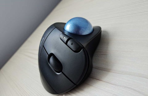 Mouse Ergo M575
