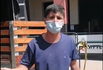 Fabián Andrés Beltrán, campesino que tuvo que regalar su cosecha de piñas