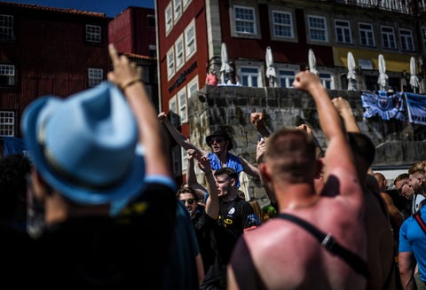 Hinchas ingleses en Portugal
