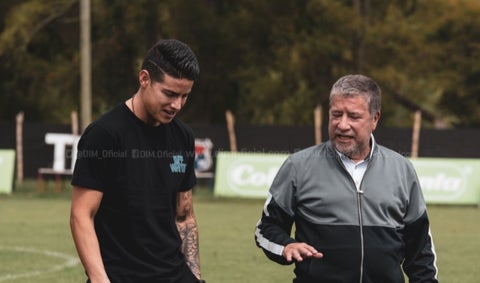 James Rodríguez y Bolillo Gómez