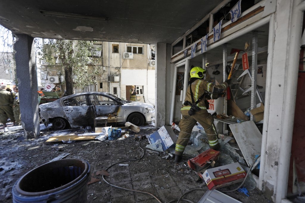 Zona de Tel Aviv tras ataque de misil