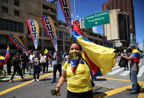 Bandera de Colombia al revés