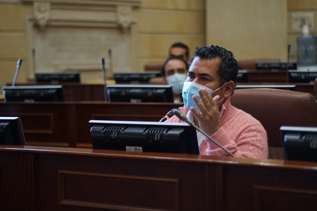 Alejandro Carlos Chacón representante a la Cámara por el partido liberal