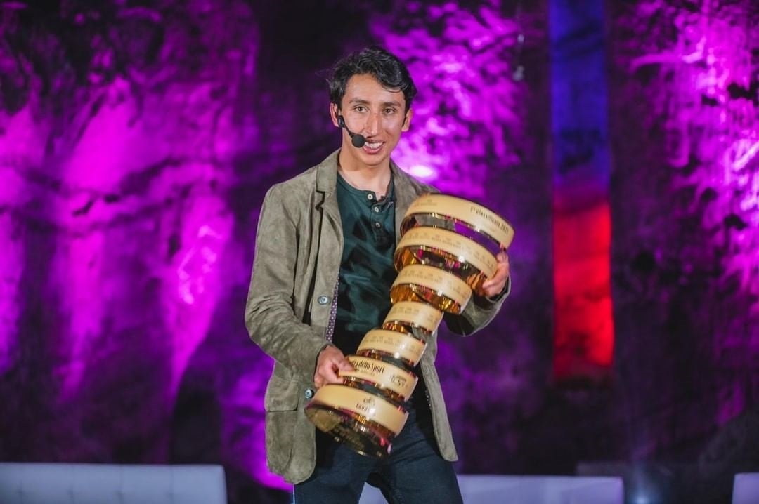 Egan Bernal en homenaje en Zipaquirá.