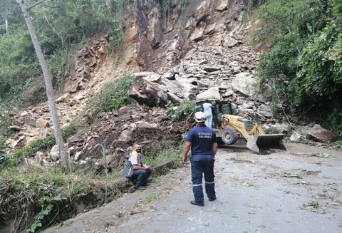 El derrumbe tiene incomunicado a Manizales con el oriente de Caldas.