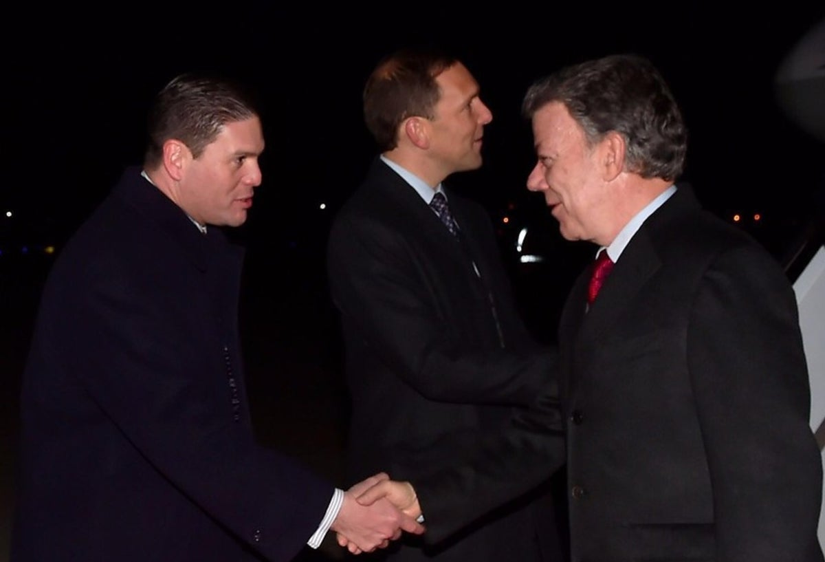 Juan Carlos Pinzón y Juan Manuel Santos