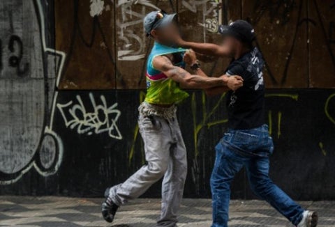 Riñas en las calles, otra preocupación de la policía en la reapertura del comercio en Medellín