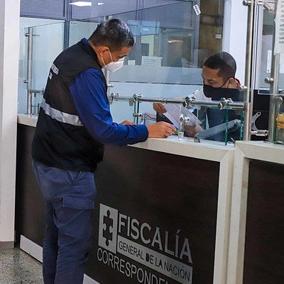 Durante las investigaciones para dar con el paradero del policía, desaparecido el 3 de junio, se encontró su motocicleta completamente incinerada.