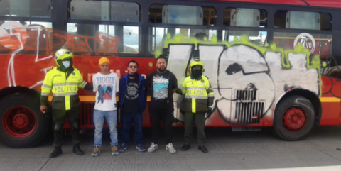 capturas vandalismo bogota: daños en Transmilenio 20 de julio