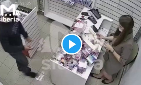 Vendedora sex shop usa juguete para defenderse de ladrón