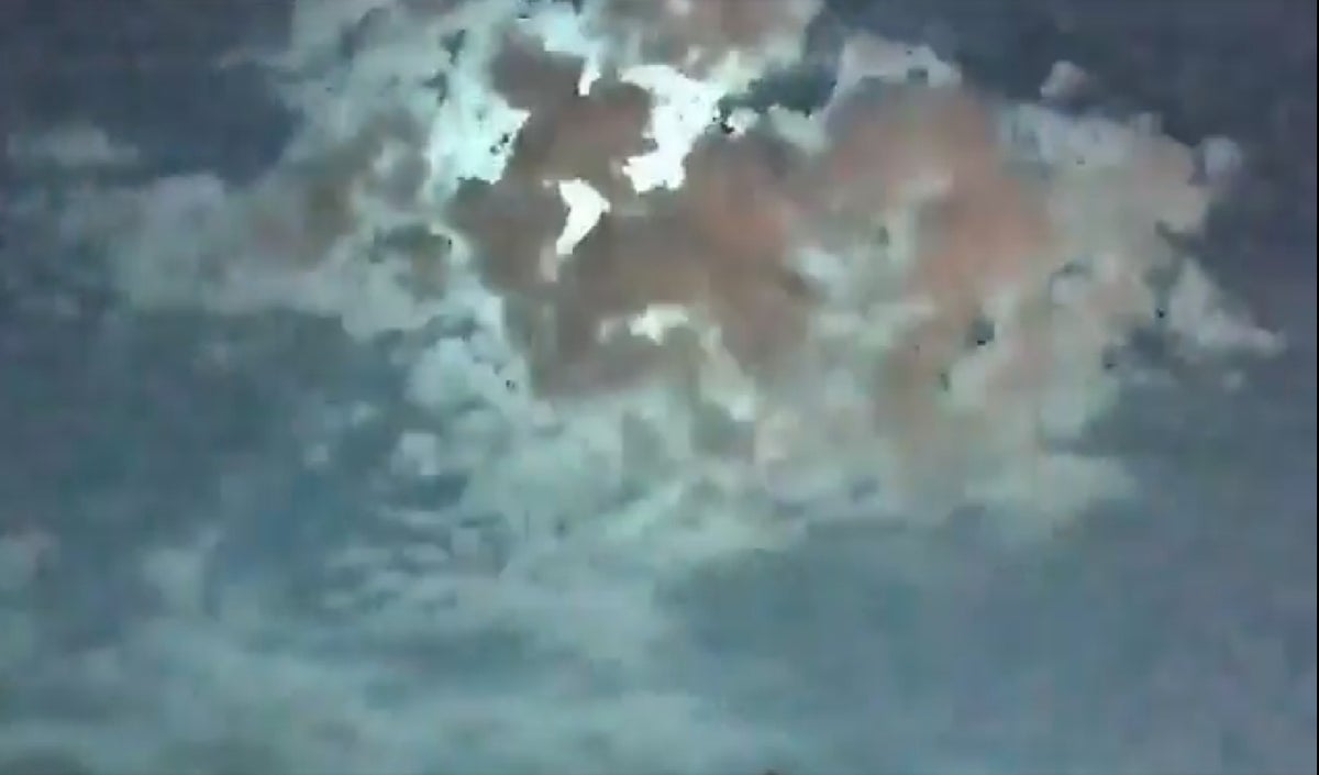 Meteoro entra a la Tierra