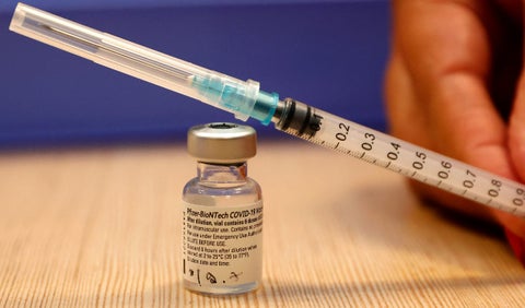 Tercera dosis de vacuna de Pfizer