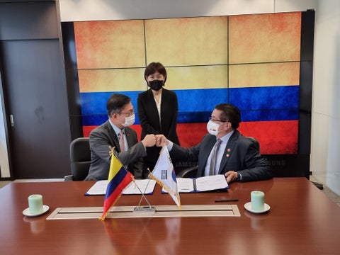 Colombia firmó acuerdo con Corea.