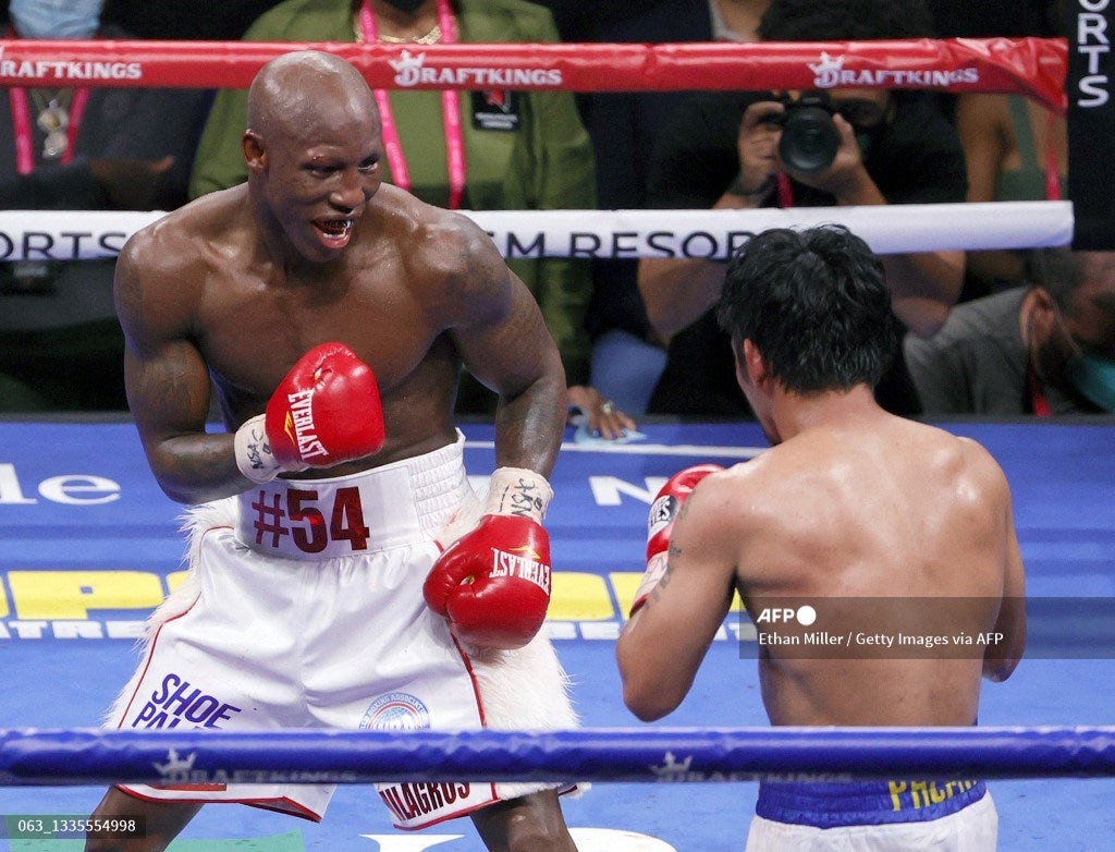 Yordenis Ugás, Manny Pacquiao, AMB