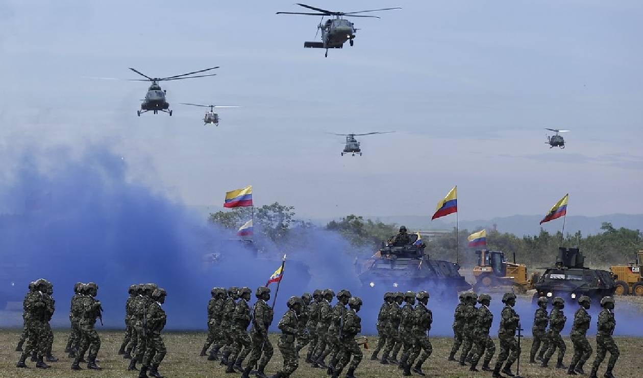 Ceremonia Militar en conmemoración al 7 de agosto