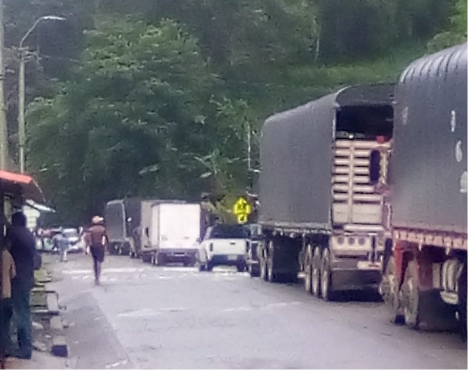 Bloqueo vía Panamericana entre Risaralda y Chocó