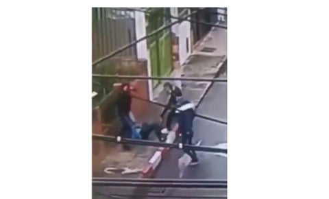 inseguridad en bogota: banda del carro rojo roba a mujer