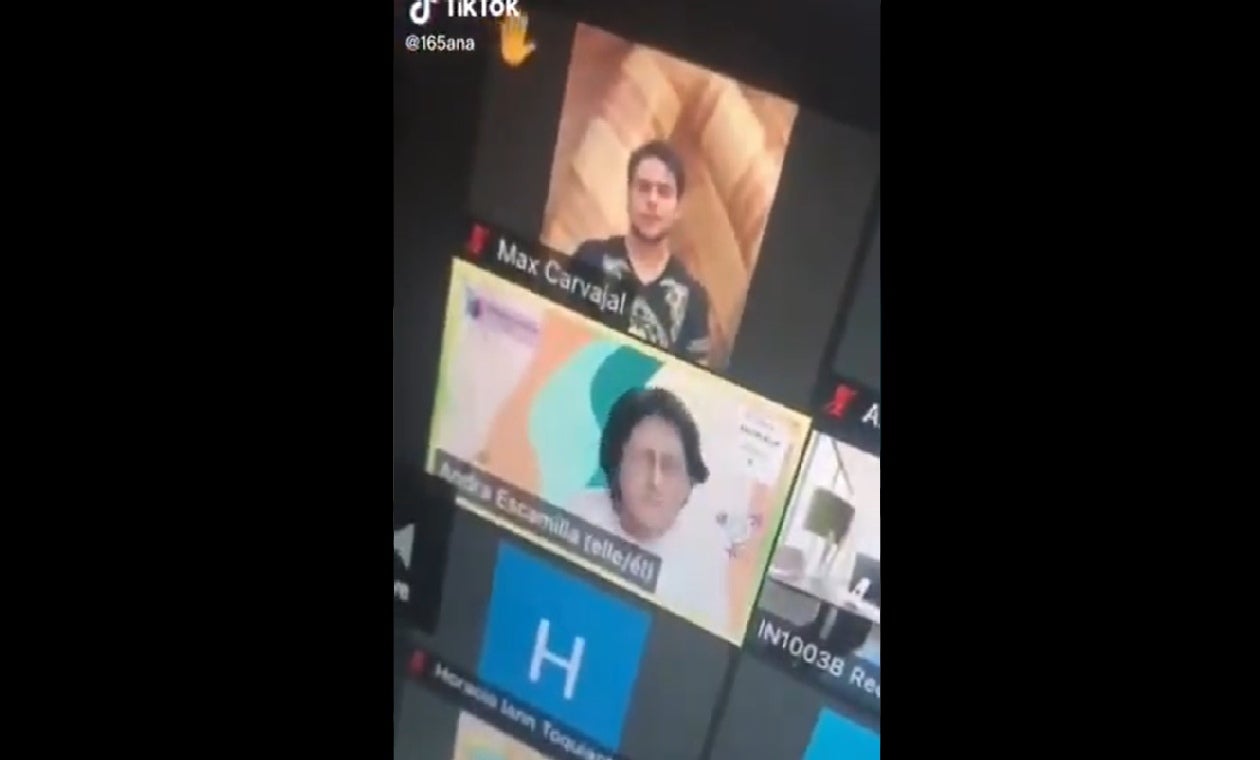 Joven no binaria llora