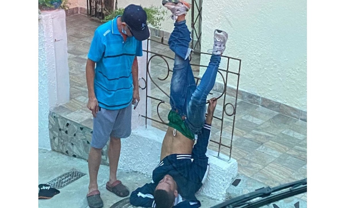 Ladrón patas arriba